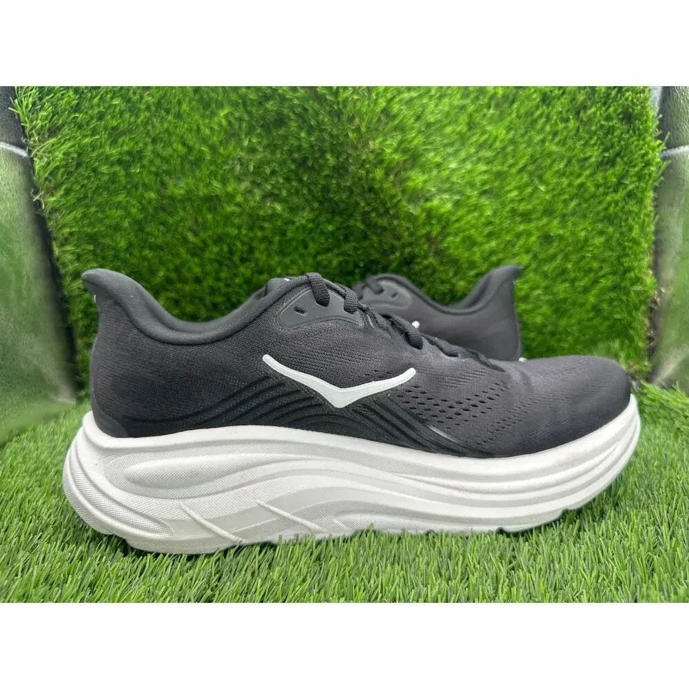 Hoka One One Clifton 11 1176572-BWHT Athletic Sneaker Mens 8D Black Mesh Jogging